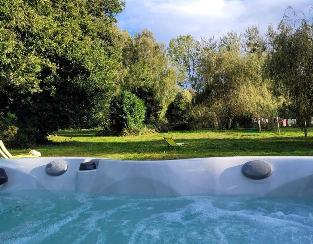 Bed and Breakfast Le Domaine Des Sources Landévant Zewnętrze zdjęcie